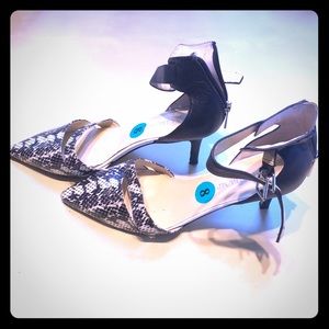 Ivanka Trump heels. Size 8.